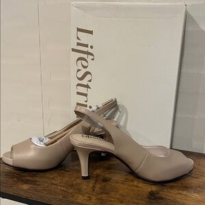 Chic Life Stride Teller taupe Slingback Heels